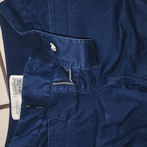 Women's shorts - Picture 2 of 3